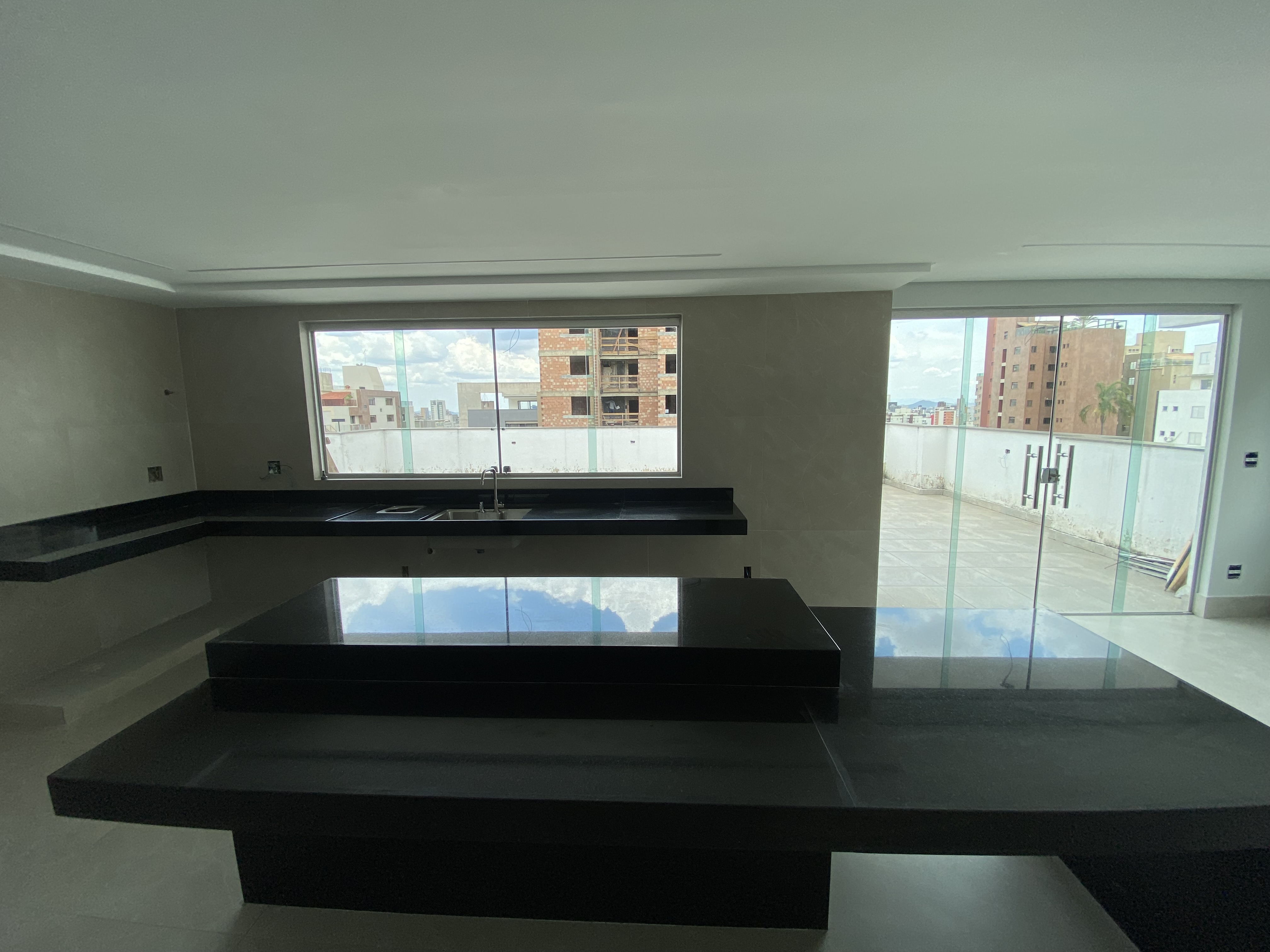 Cobertura, 3 quartos, 240 m² - Foto 4