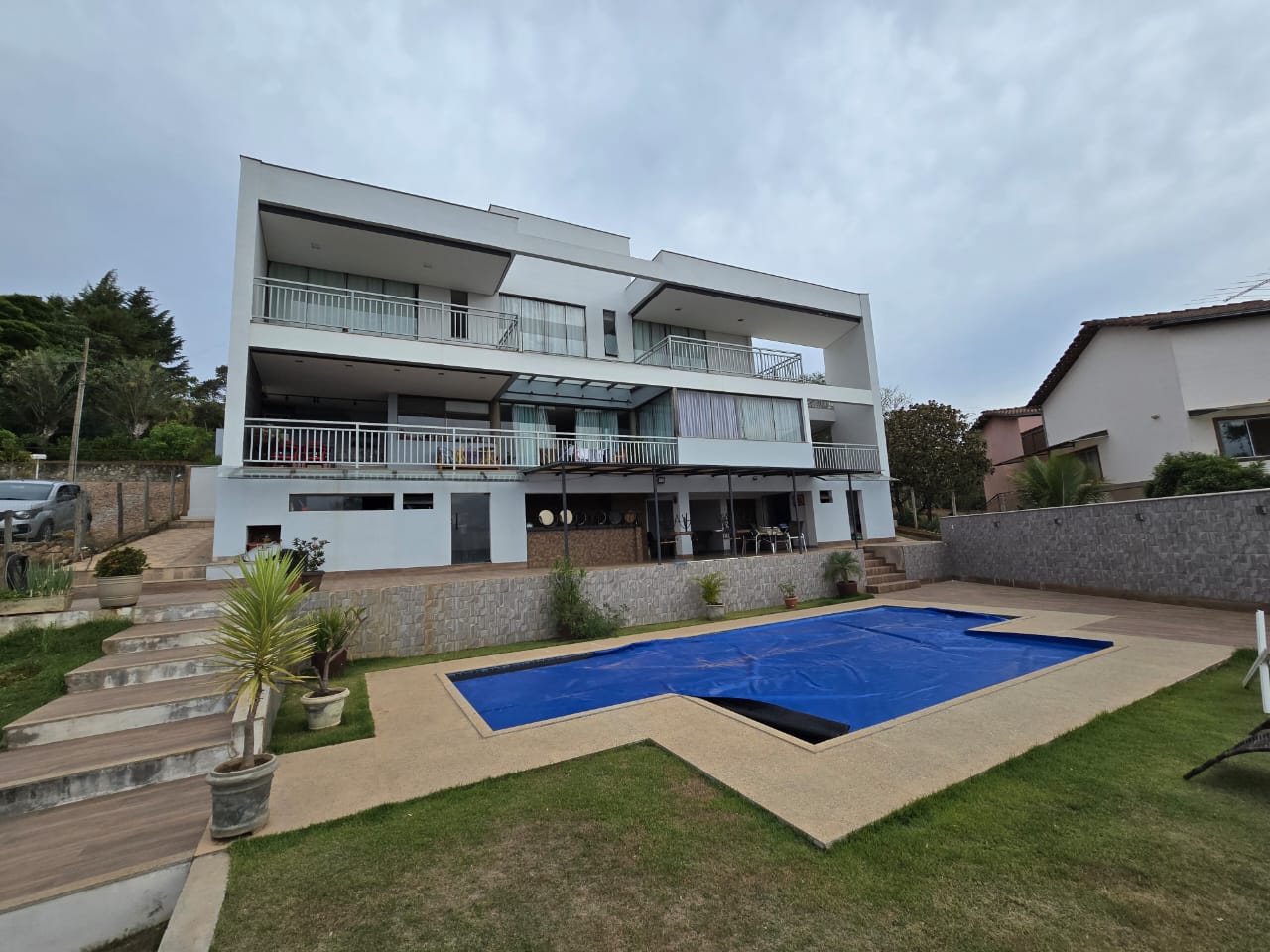 Casa, 3 quartos, 345 m² - Foto 1