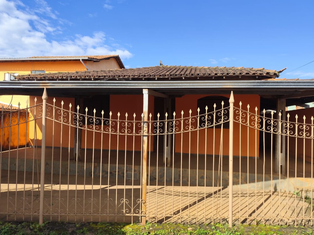 Casa, 3 quartos, 180 m² - Foto 1