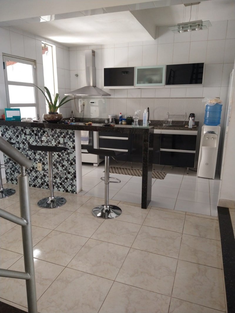 Casa, 3 quartos, 180 m² - Foto 17