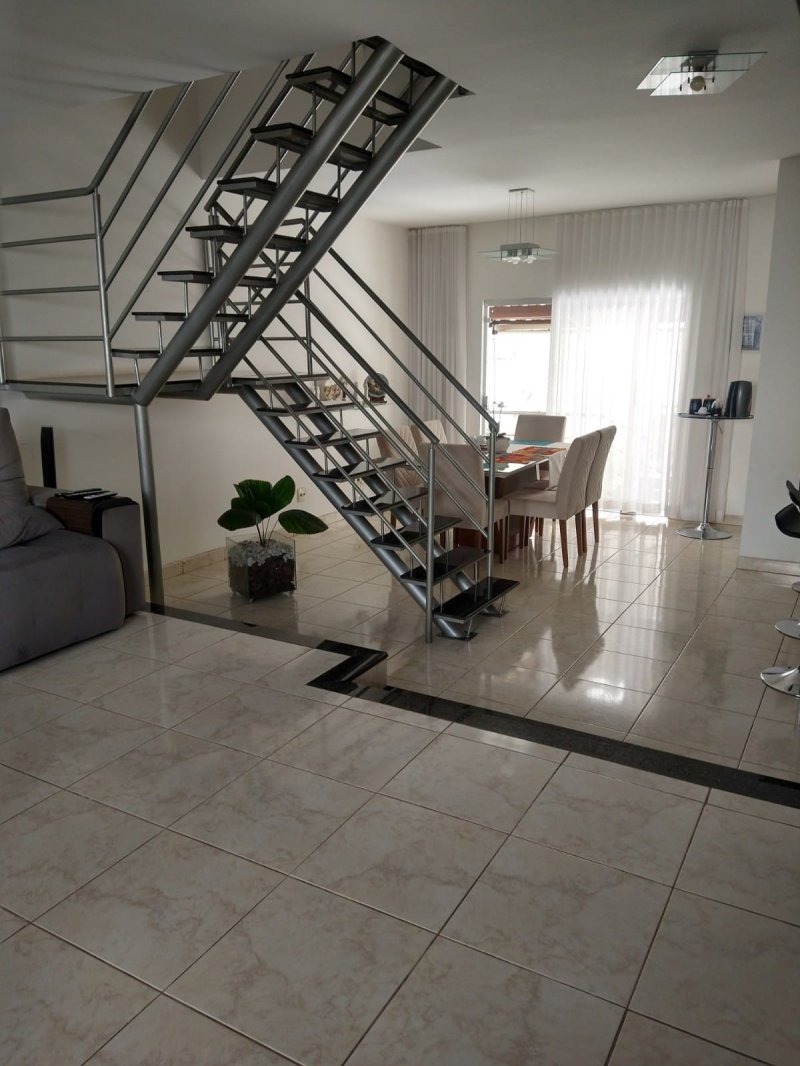 Casa, 3 quartos, 180 m² - Foto 4