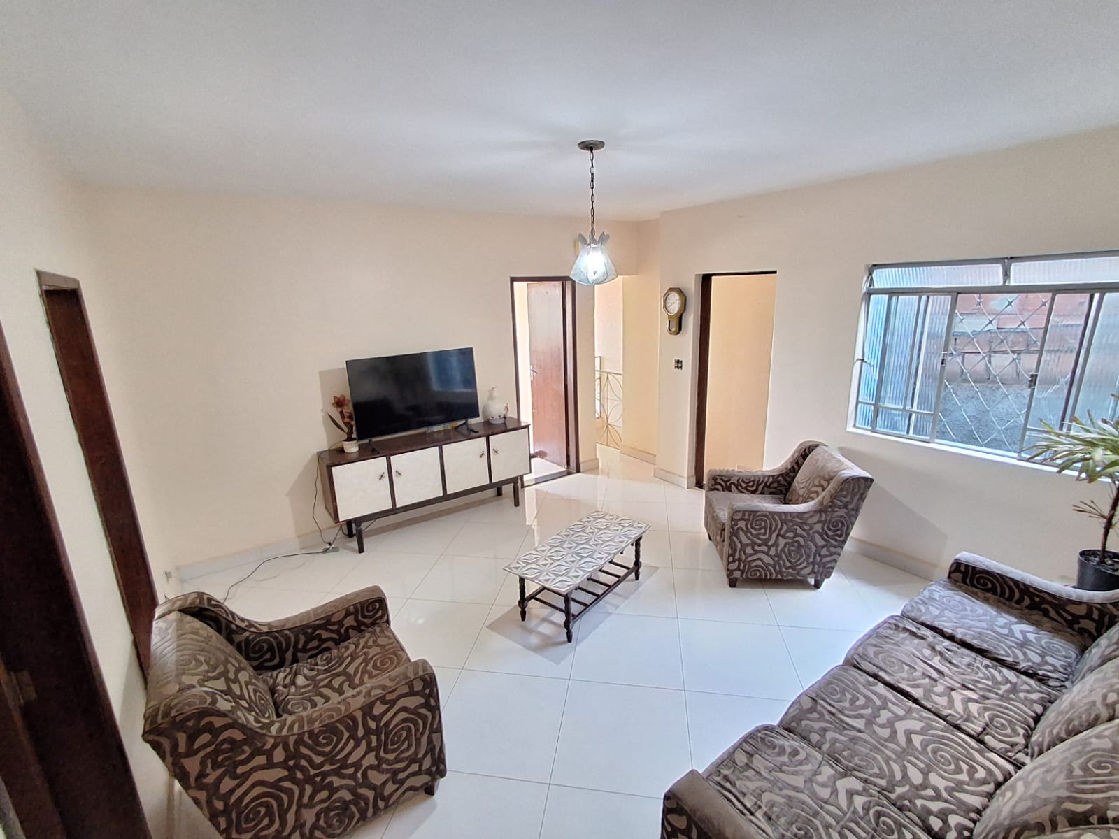 Casa, 3 quartos, 142 m² - Foto 1