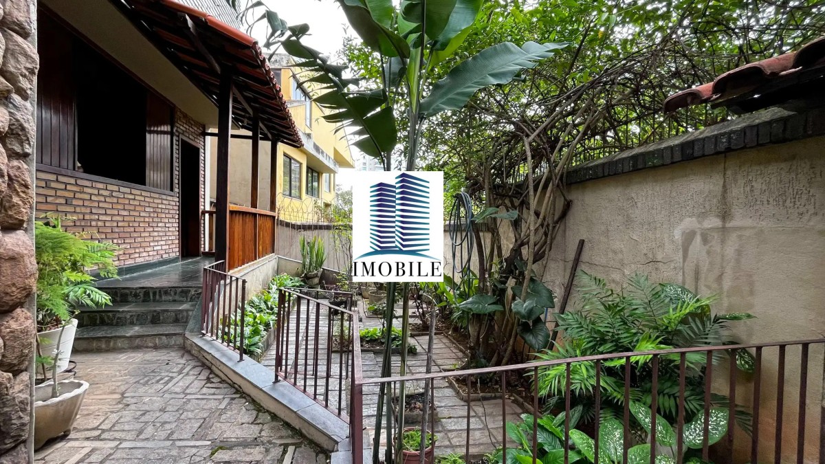 Casa, 4 quartos, 350 m² - Foto 1