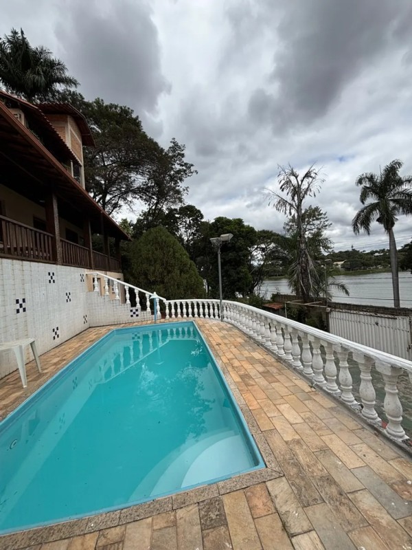 Casa, 15 quartos, 1450 m² - Foto 1