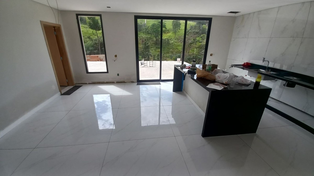 Casa, 3 quartos, 330 m² - Foto 1