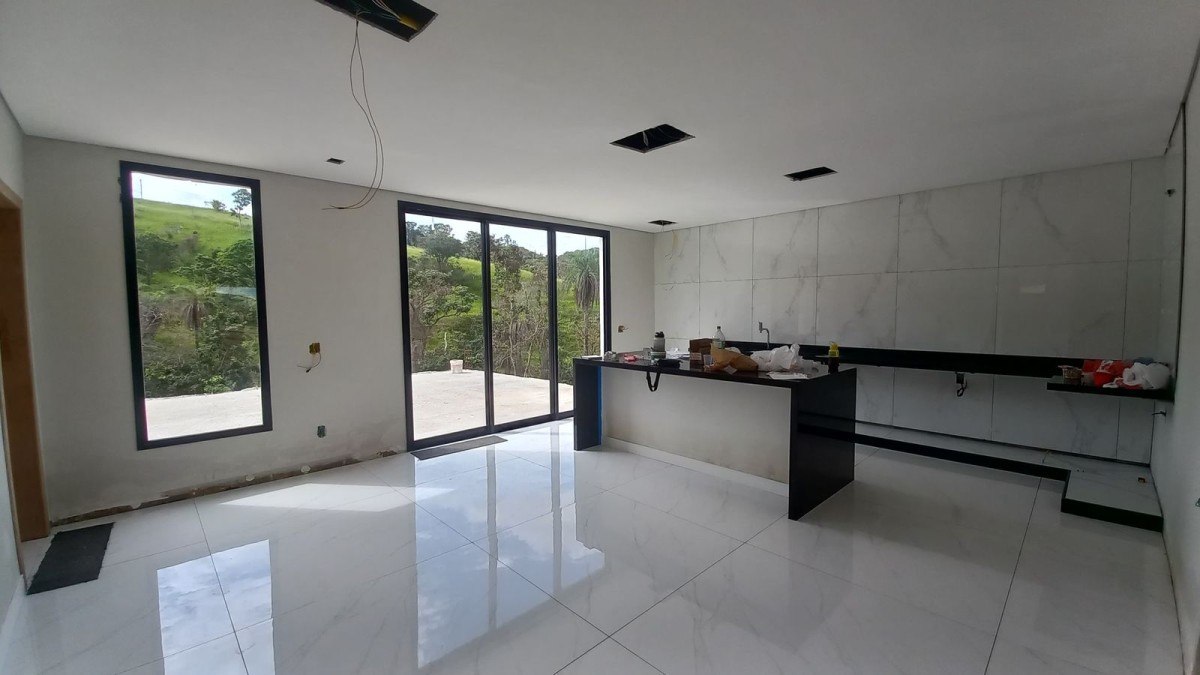 Casa, 3 quartos, 330 m² - Foto 2