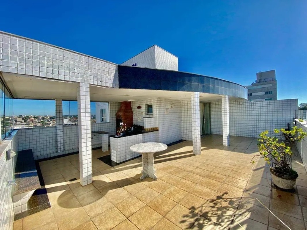 Cobertura, 3 quartos, 192 m² - Foto 1