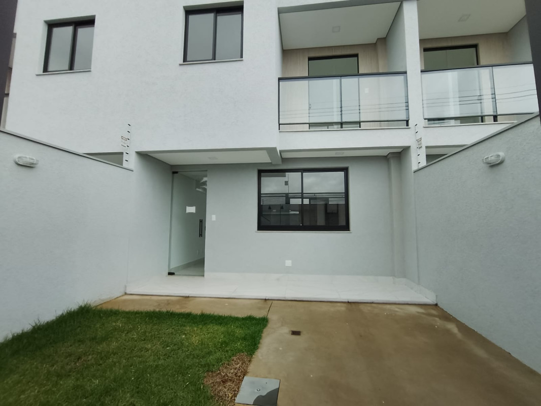 Casa, 3 quartos, 96 m² - Foto 1