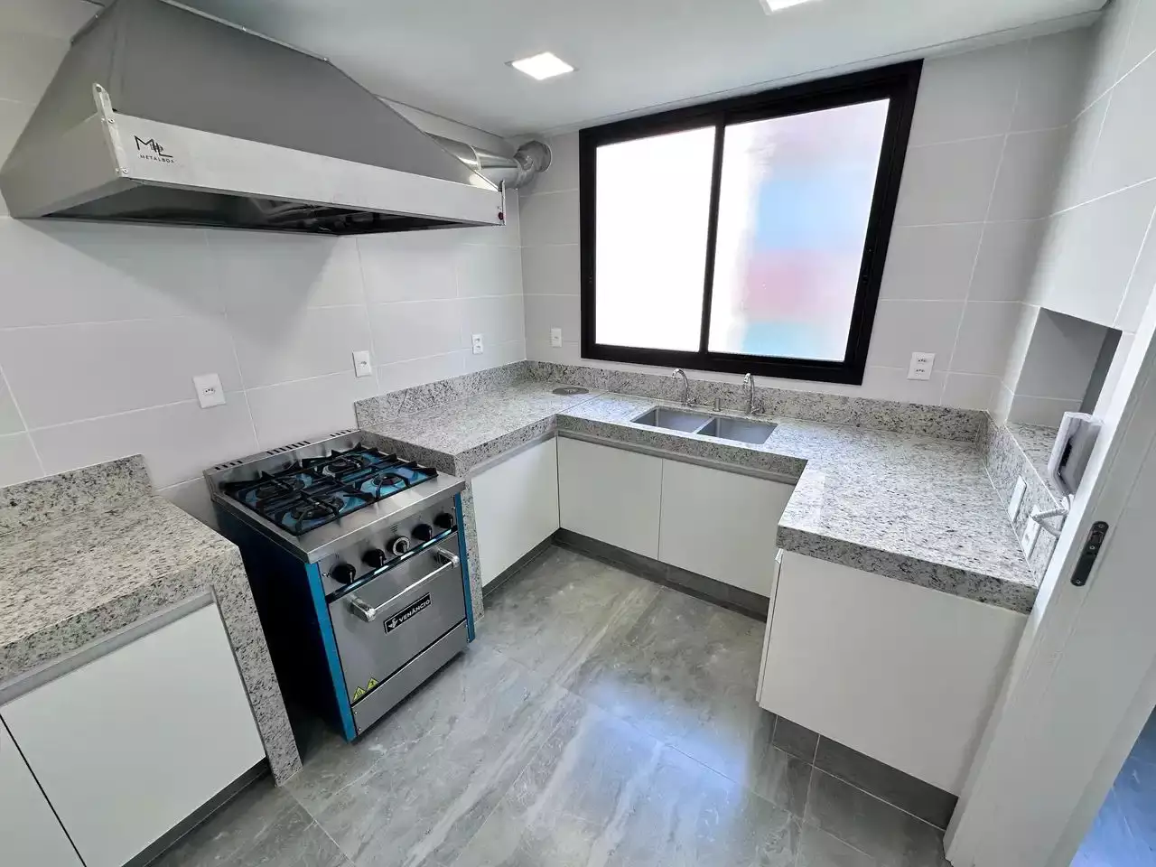 Cobertura, 4 quartos, 210 m² - Foto 24