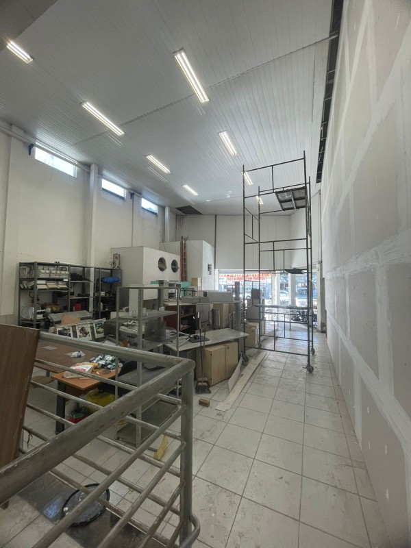 Loja-Salão, 220 m² - Foto 12