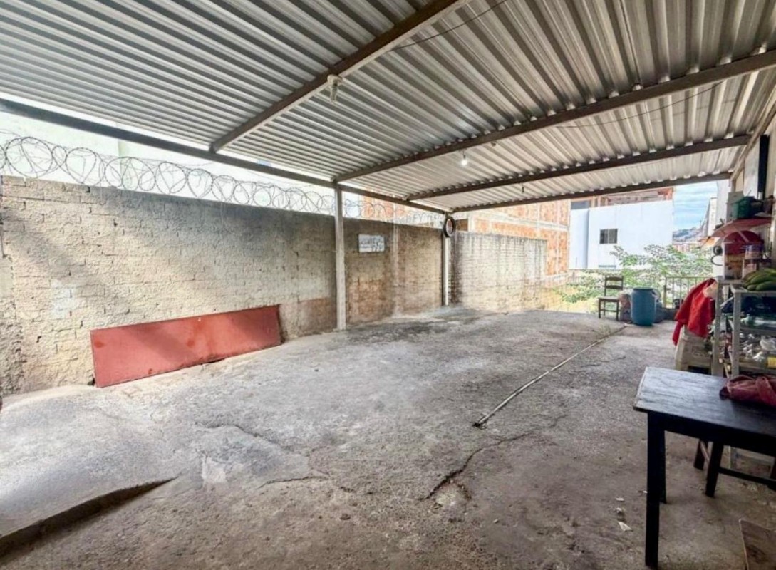 Terreno, 180 m² - Foto 2