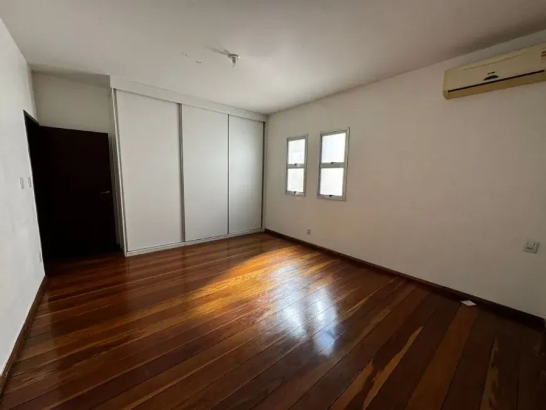 Casa, 4 quartos, 360 m² - Foto 13
