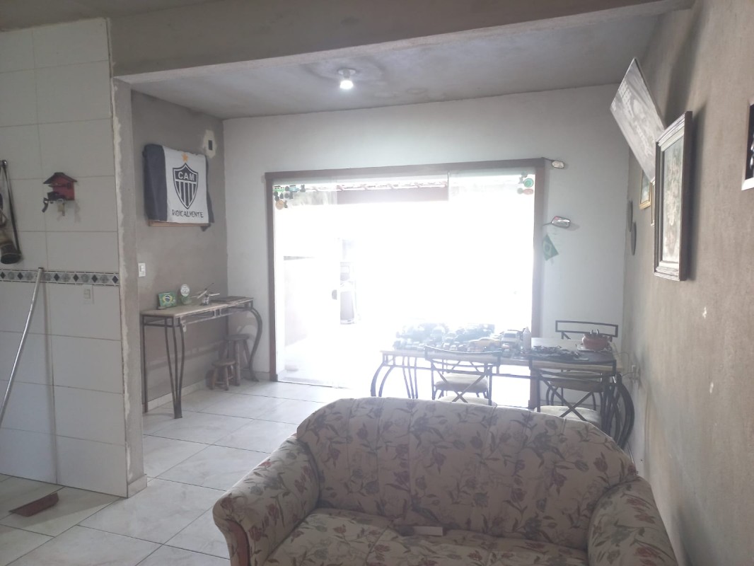 Casa, 3 quartos, 281 m² - Foto 2
