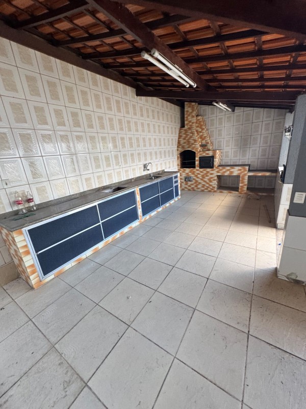 Casa, 3 quartos, 240 m² - Foto 11