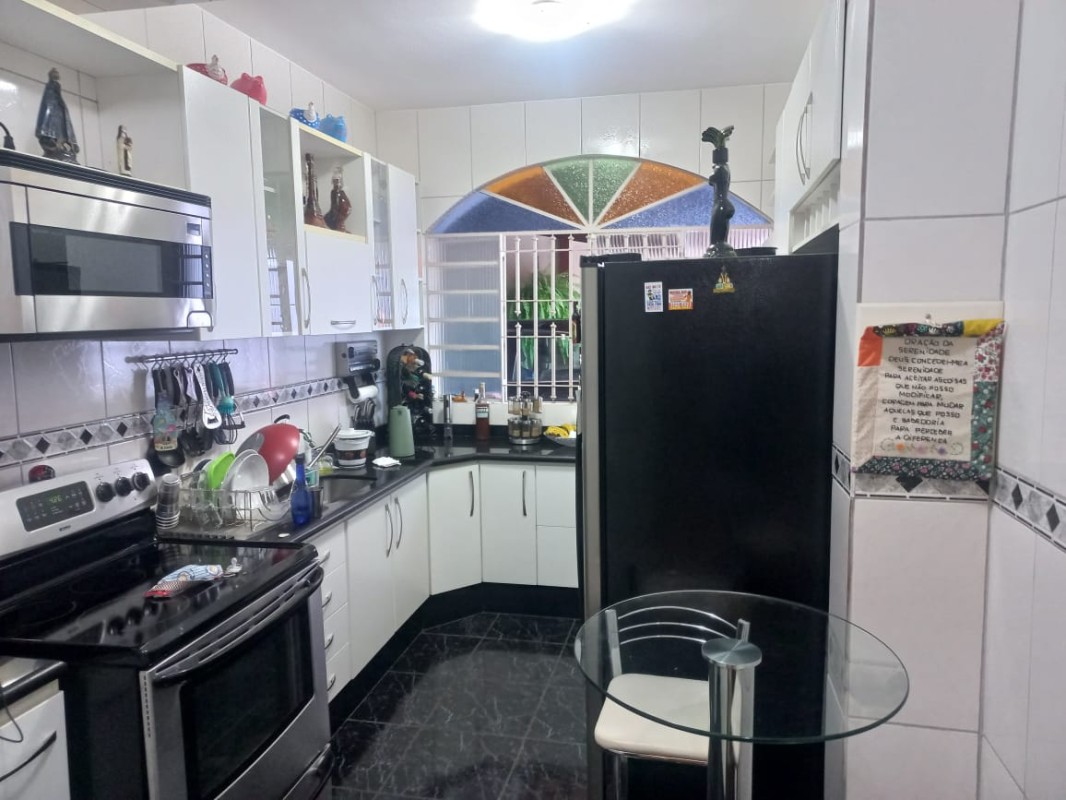 Casa, 3 quartos, 249 m² - Foto 24