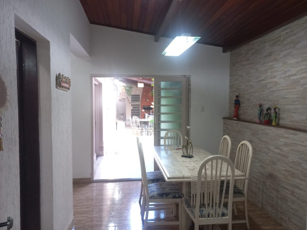 Casa, 3 quartos, 249 m² - Foto 8