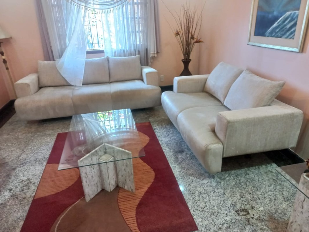 Casa, 3 quartos, 249 m² - Foto 2