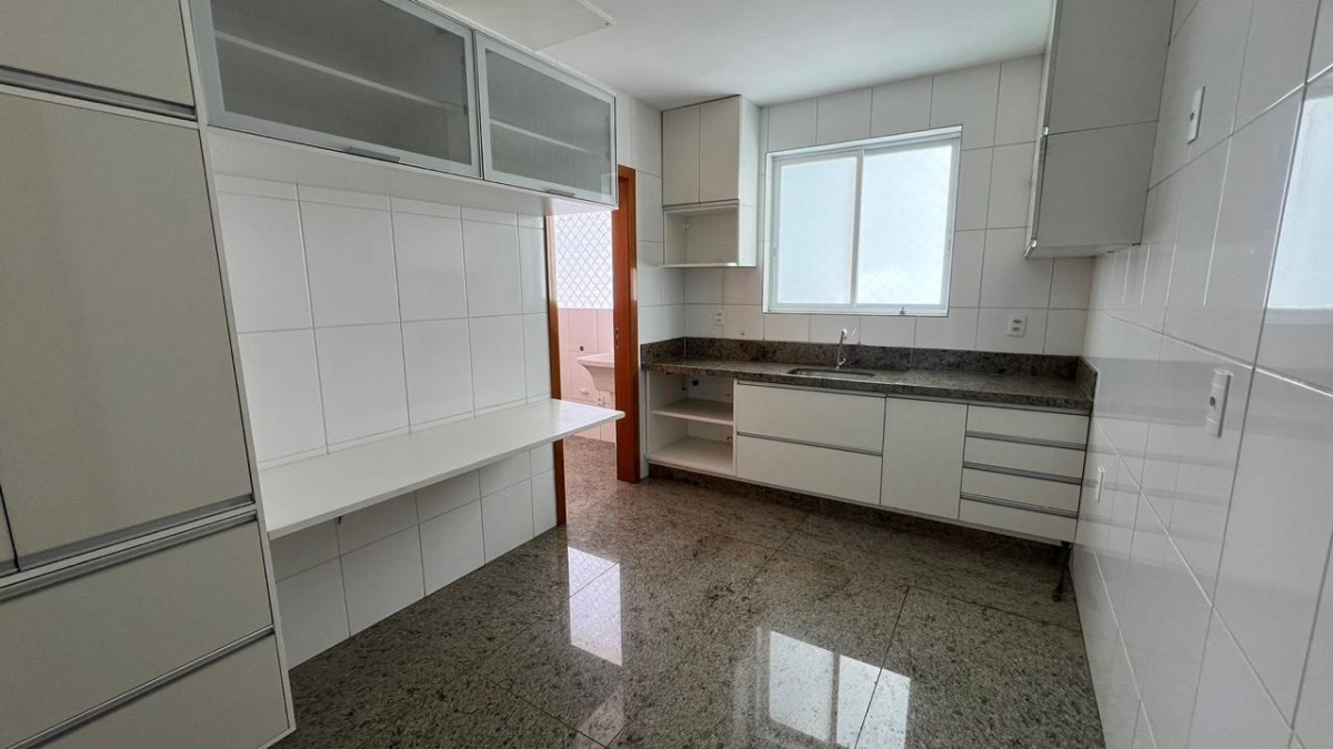 Apartamento, 4 quartos, 140 m² - Foto 1