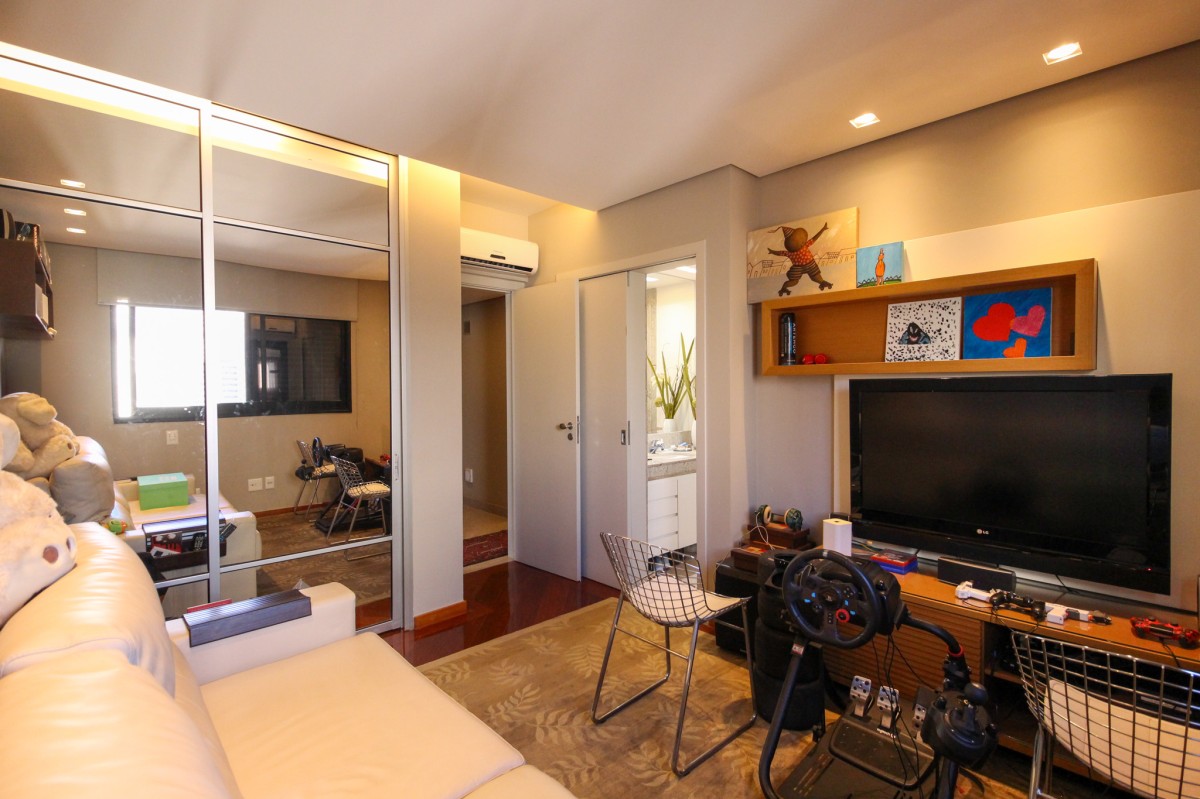 Apartamento, 4 quartos, 216 m² - Foto 21