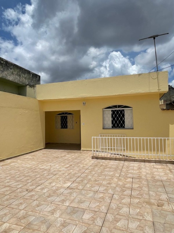 Casa, 2 quartos, 180 m² - Foto 1