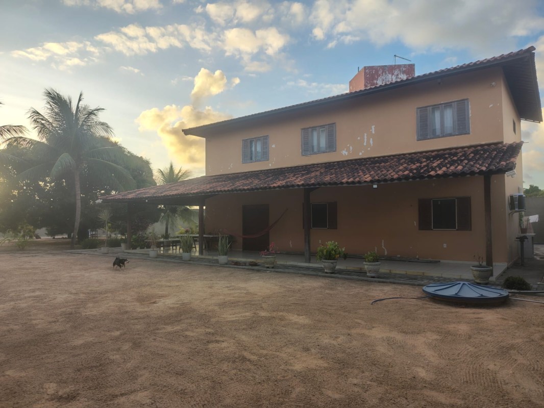 Casa, 4 quartos, 300 m² - Foto 1