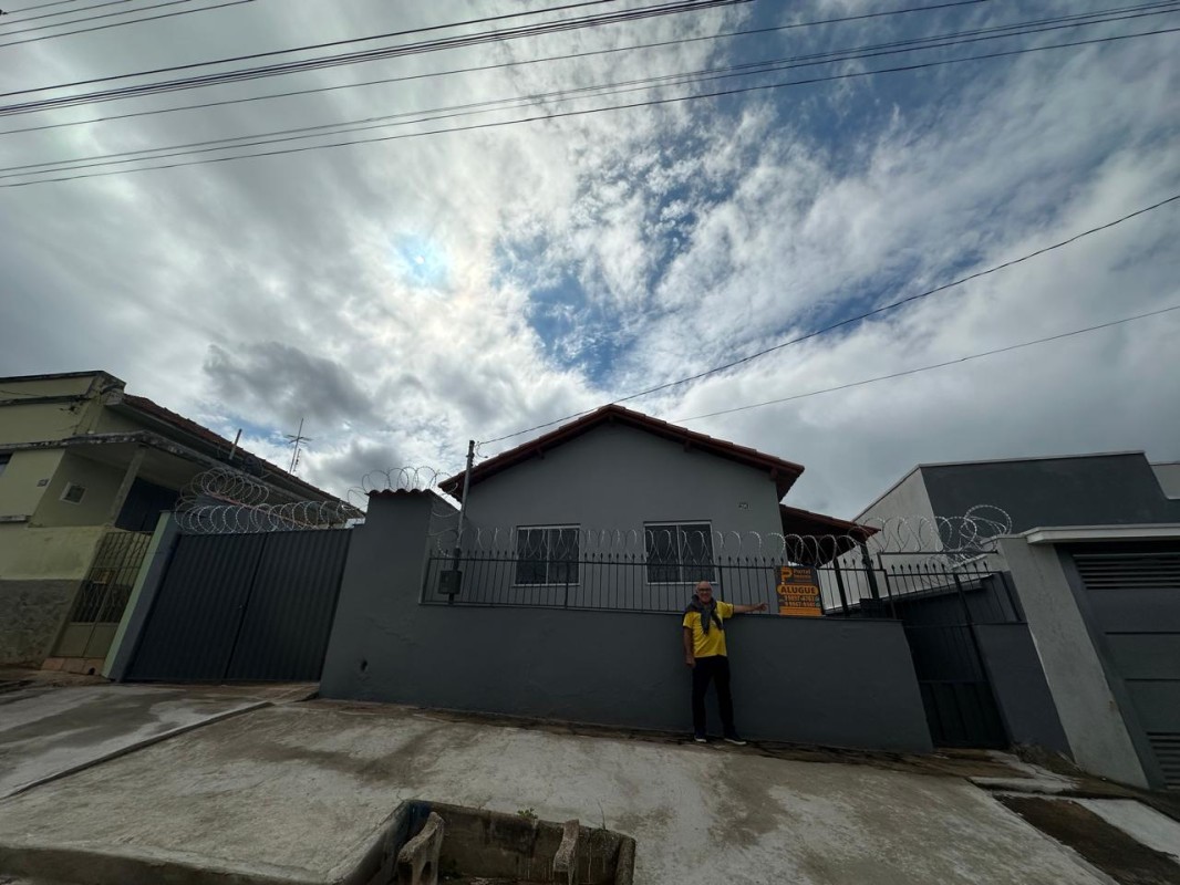 Casa, 3 quartos - Foto 1