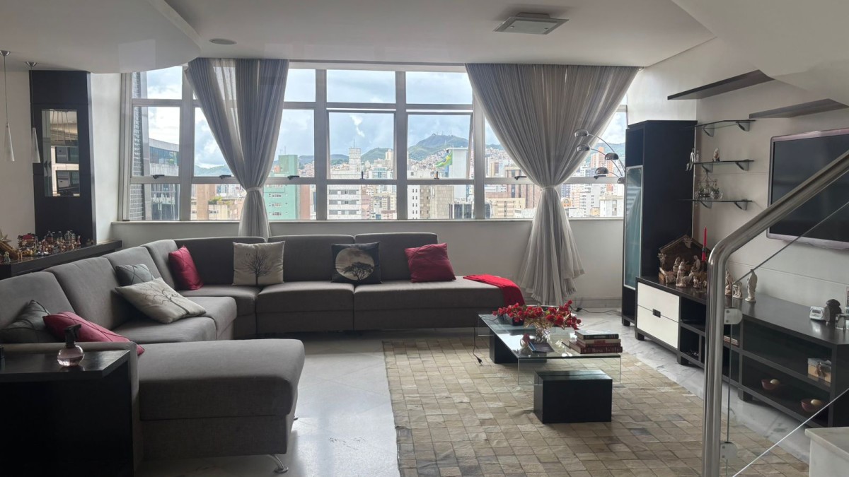 Cobertura, 3 quartos, 205 m² - Foto 2