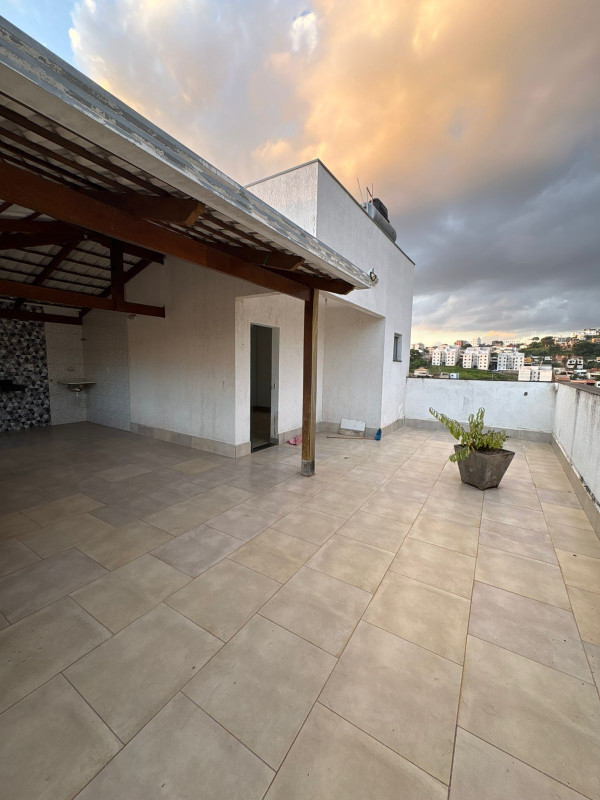 Cobertura, 3 quartos, 140 m² - Foto 2