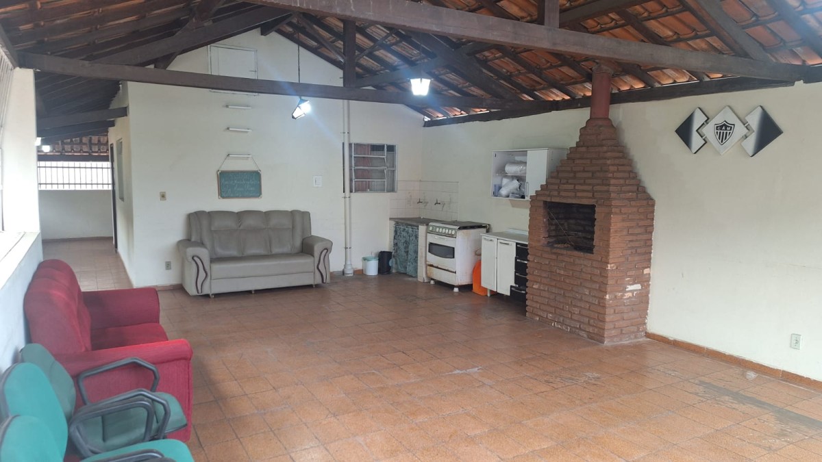 Casa, 4 quartos, 194 m² - Foto 2