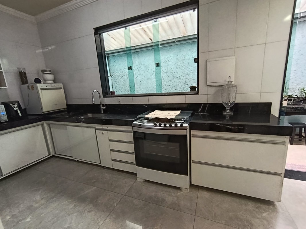 Casa, 4 quartos, 360 m² - Foto 11