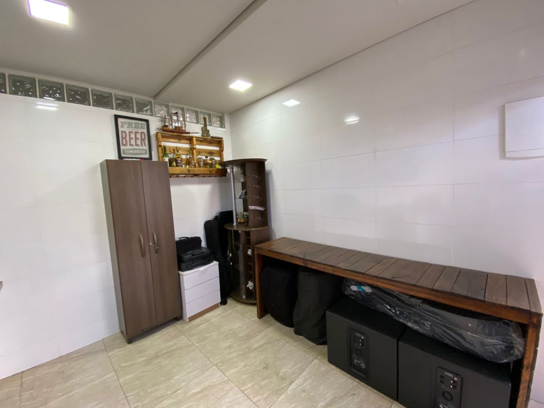 Casa, 3 quartos, 242 m² - Foto 25