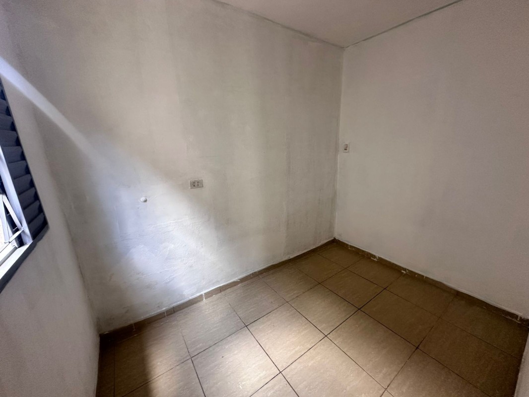 Casa, 2 quartos, 200 m² - Foto 2