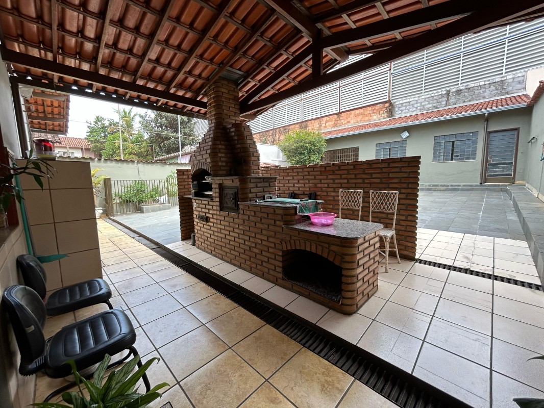 Casa, 4 quartos, 315 m² - Foto 3