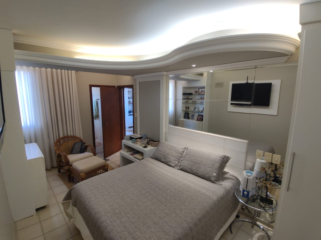 Apartamento, 3 quartos, 189 m² - Foto 2