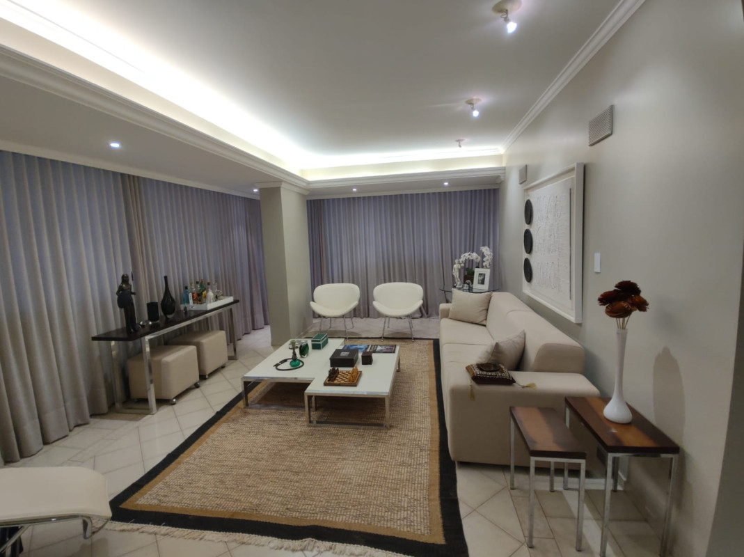 Apartamento, 3 quartos, 189 m² - Foto 1