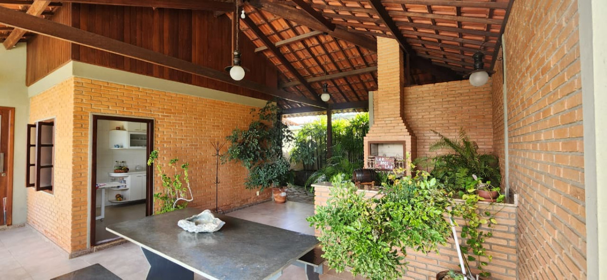 Casa, 3 quartos, 208 m² - Foto 3