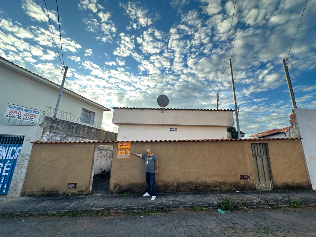 Casa, 2 quartos, 58 m² - Foto 1