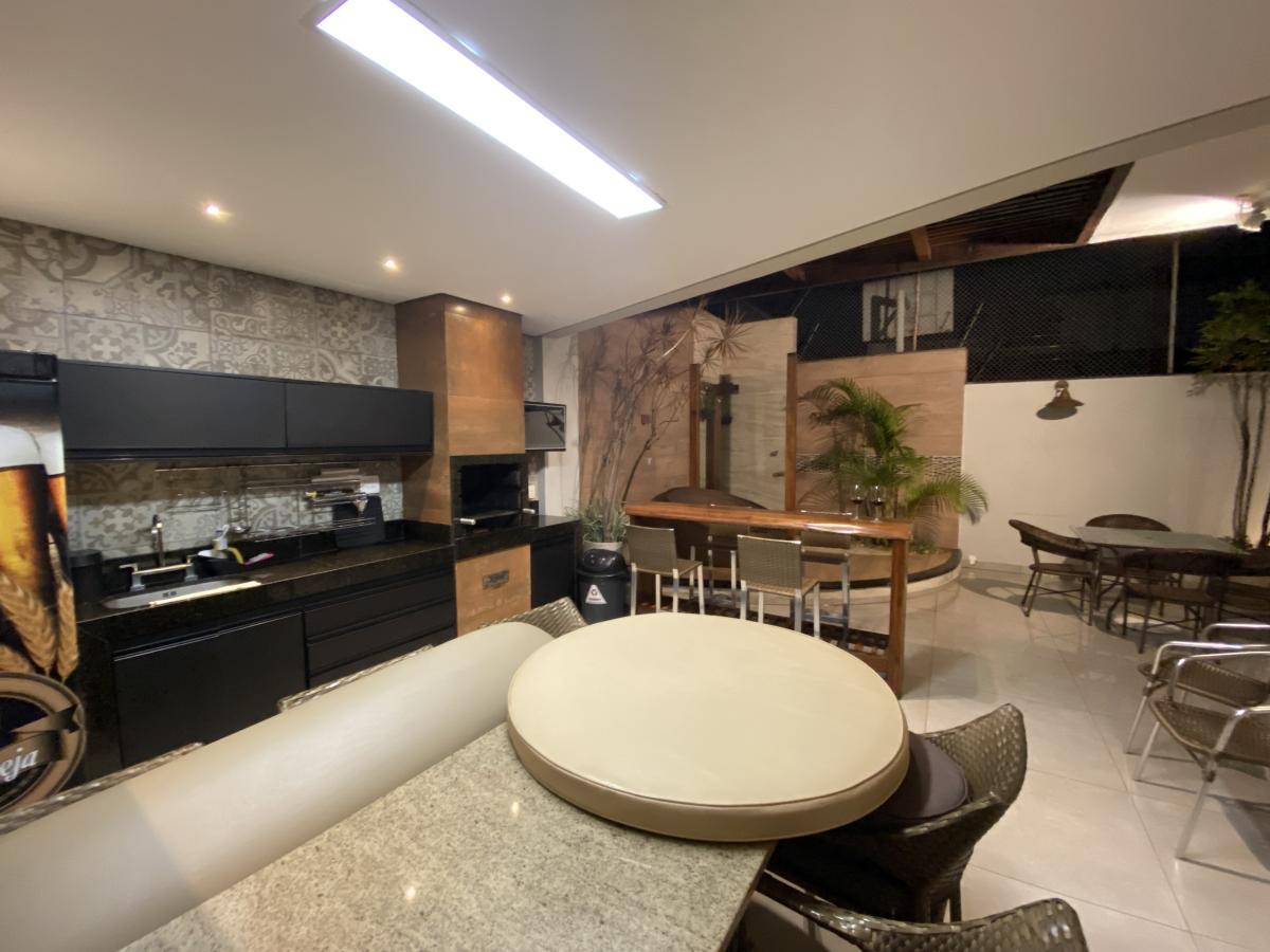 Casa, 5 quartos, 400 m² - Foto 1