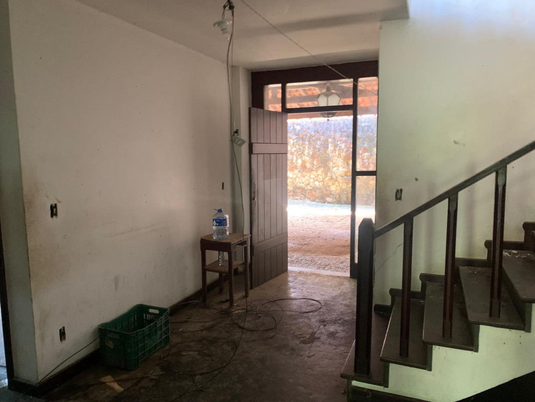 Casa, 6 quartos, 1600 m² - Foto 1