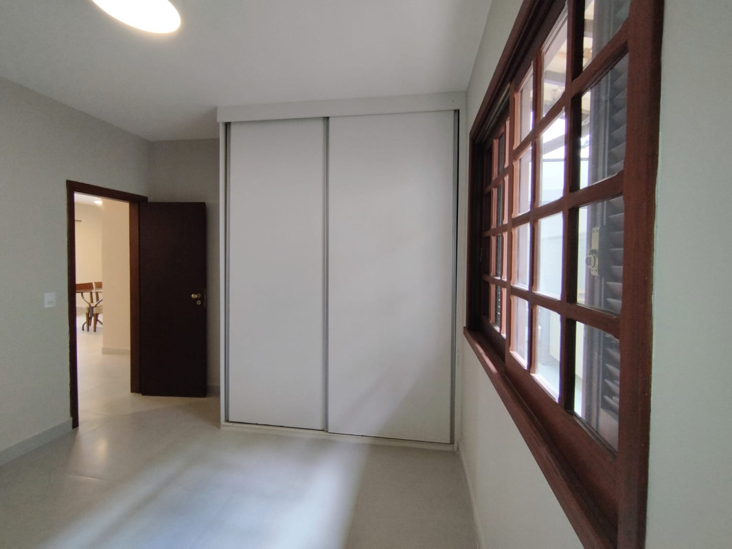 Casa, 4 quartos, 290 m² - Foto 17