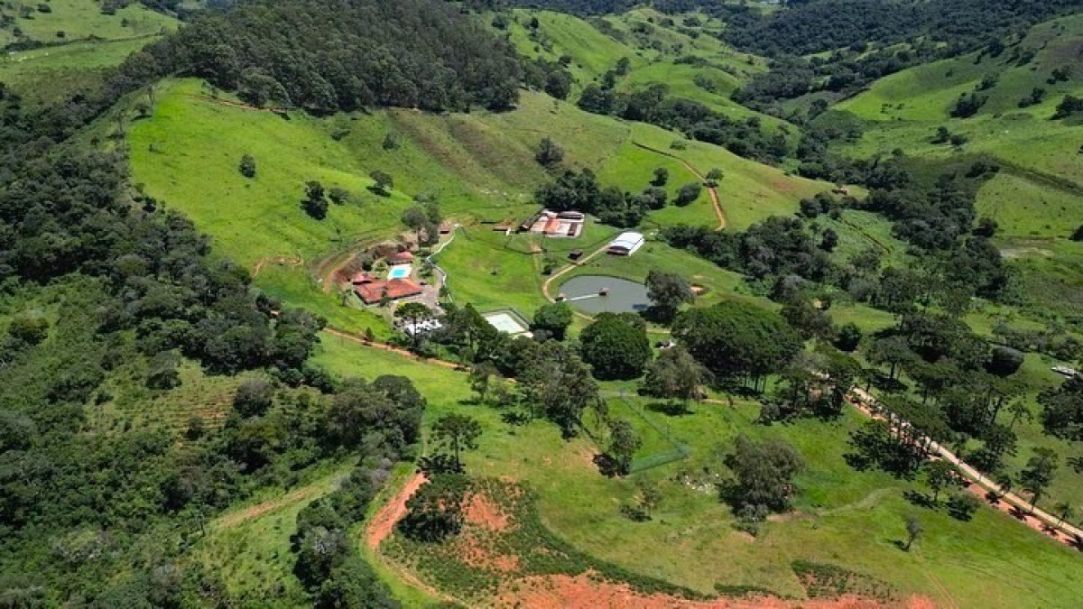 Chácara, 1 quarto, 157 hectares - Foto 1