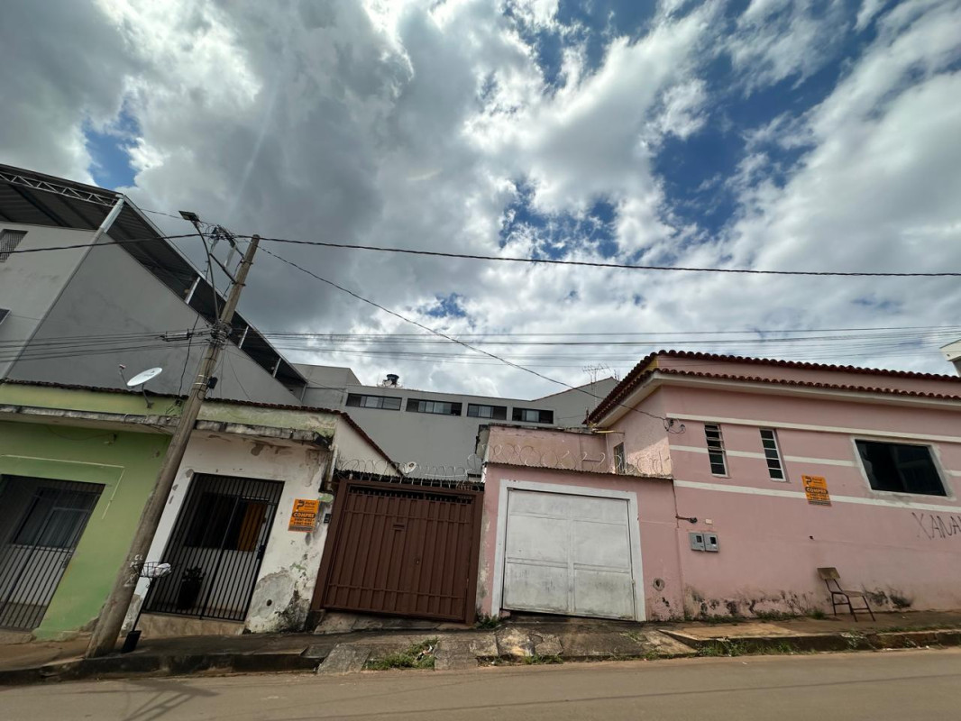 Casa, 10 quartos - Foto 2