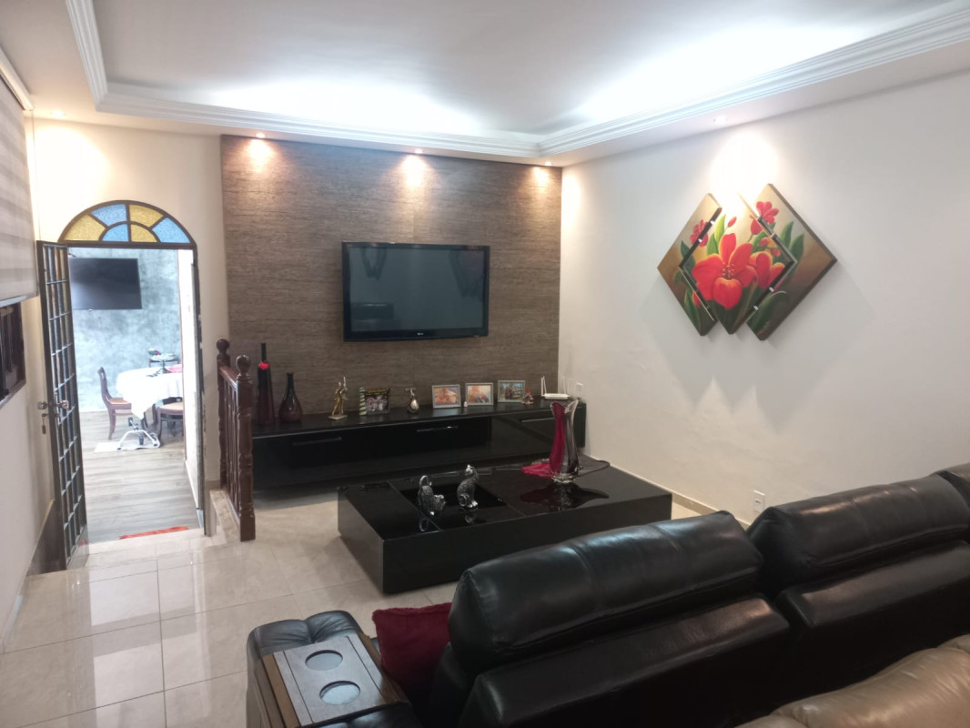 Casa, 3 quartos, 139 m² - Foto 2