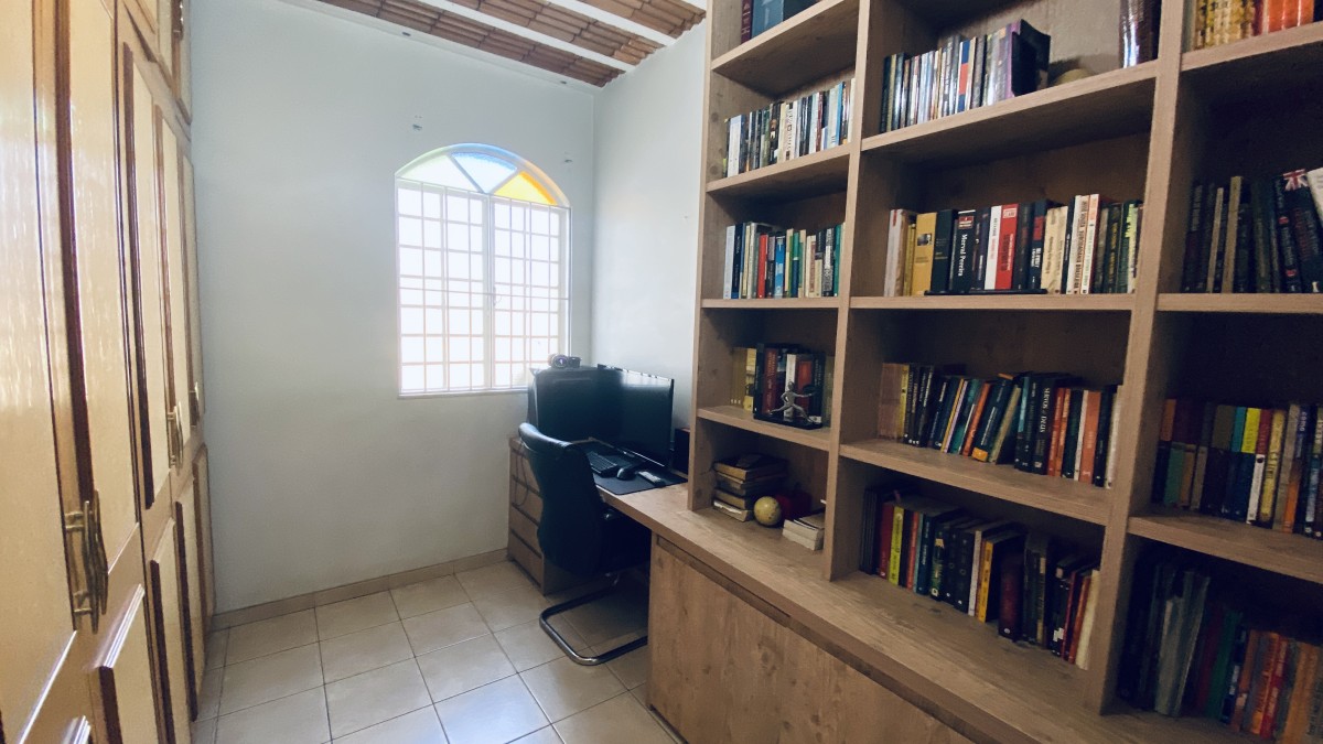 Casa, 4 quartos, 350 m² - Foto 13