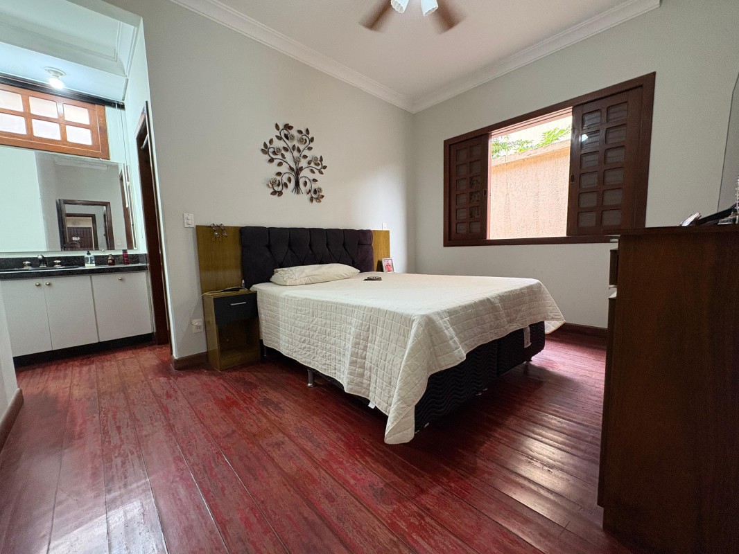 Casa, 4 quartos, 384 m² - Foto 22