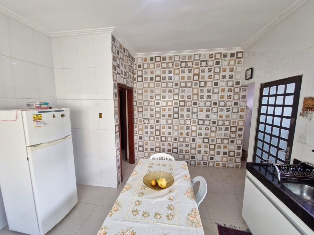 Casa, 3 quartos, 385 m² - Foto 1