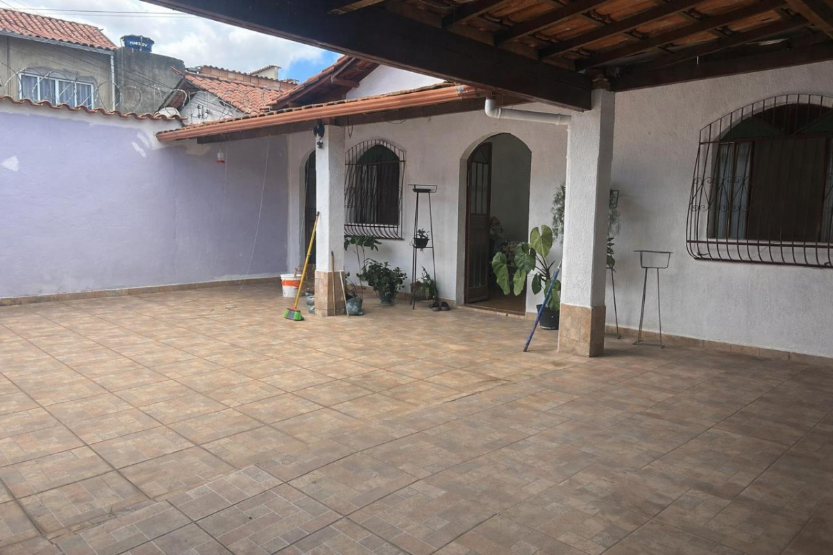 Casa, 3 quartos, 360 m² - Foto 1