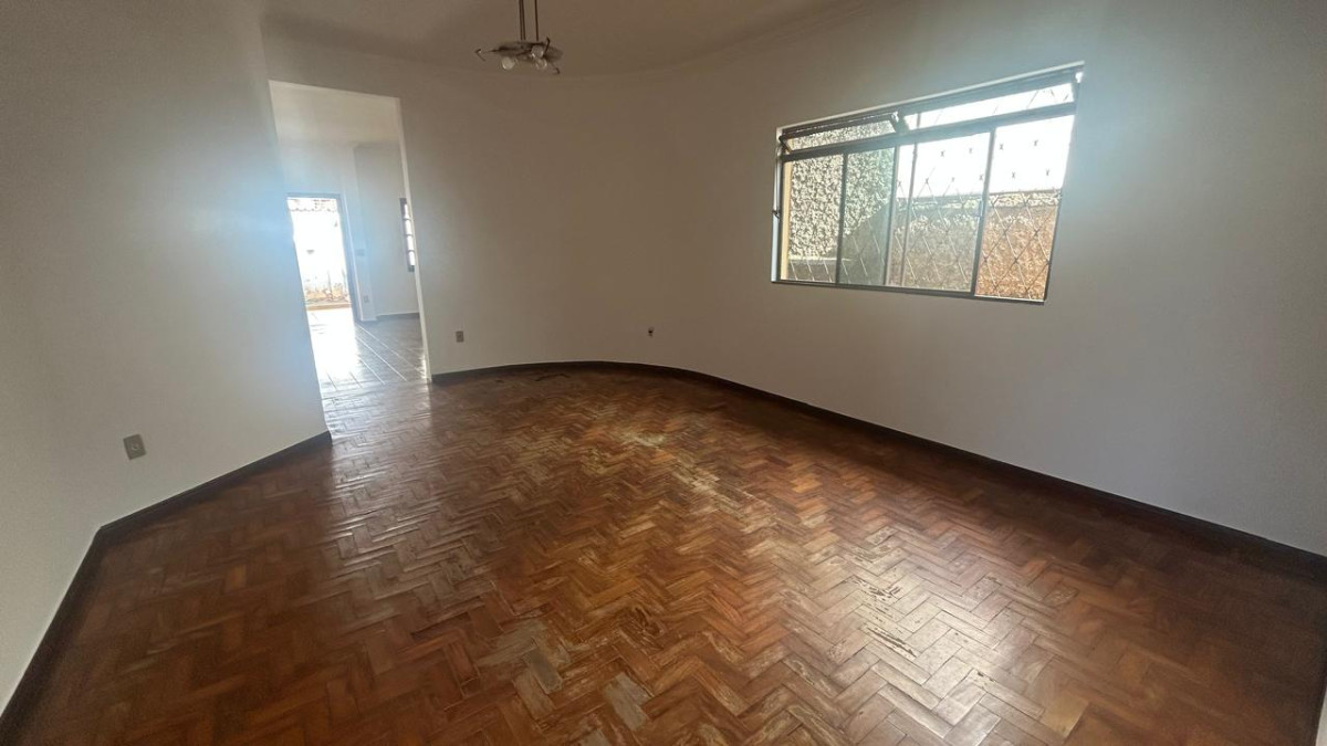 Casa, 3 quartos, 300 m² - Foto 10