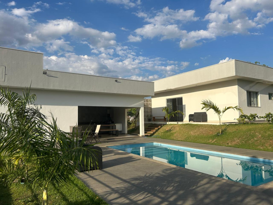 Casa de Condomínio, 4 quartos - Foto 1