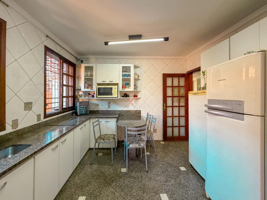 Casa, 4 quartos, 342 m² - Foto 9